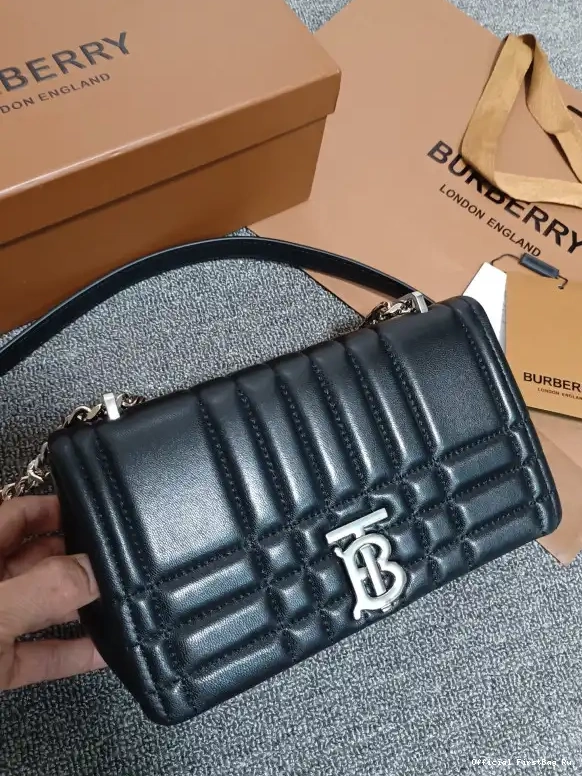 Official FirstBag Ru Small Bag Camera BURBERRY Lola 0513